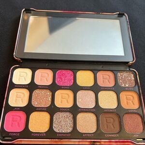 🌻$10 Makeup Revolution Forever Flawless Affinity Eyeshadow Palette New FullSz